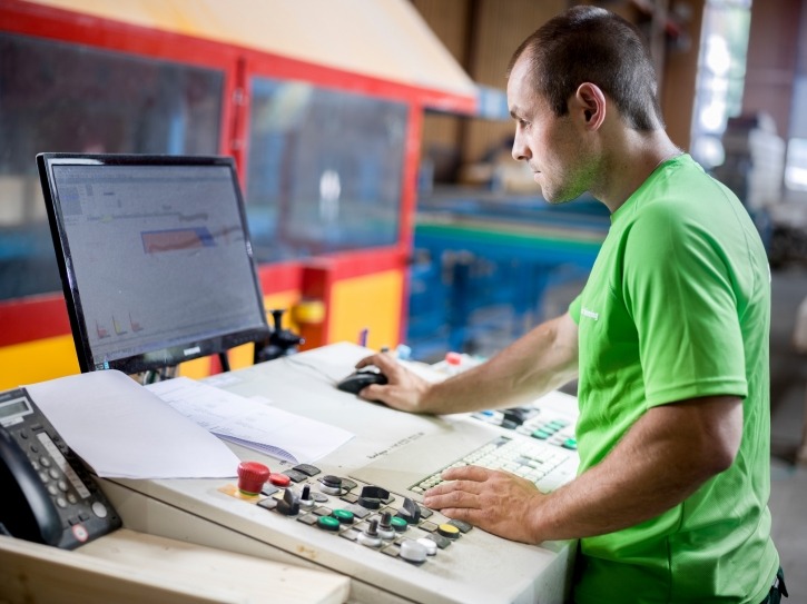 Industrie, Handwerk oder Gewerbe - Maschinenring Mitarbeiter arbeiten überall.